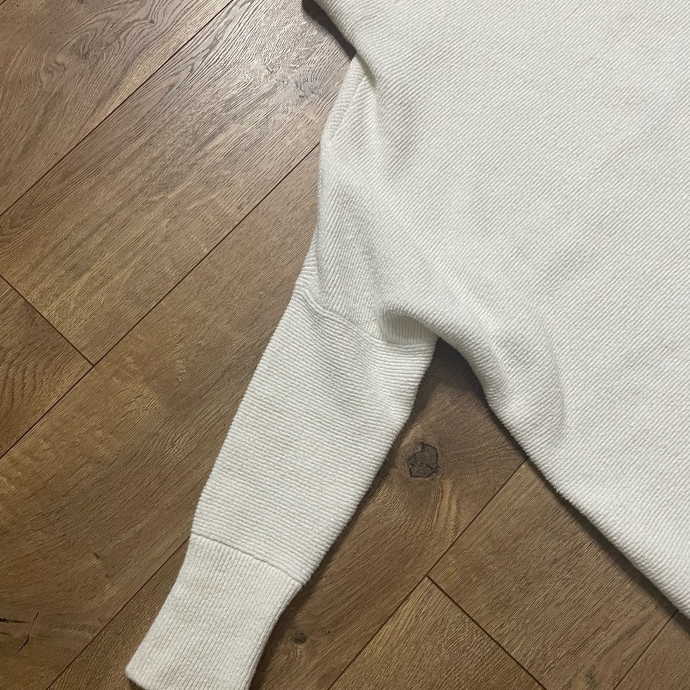 Free People Oversized Cream Cowl Neck Sweater size Small - Picture 5 of 11